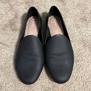 Gently worn toms flats